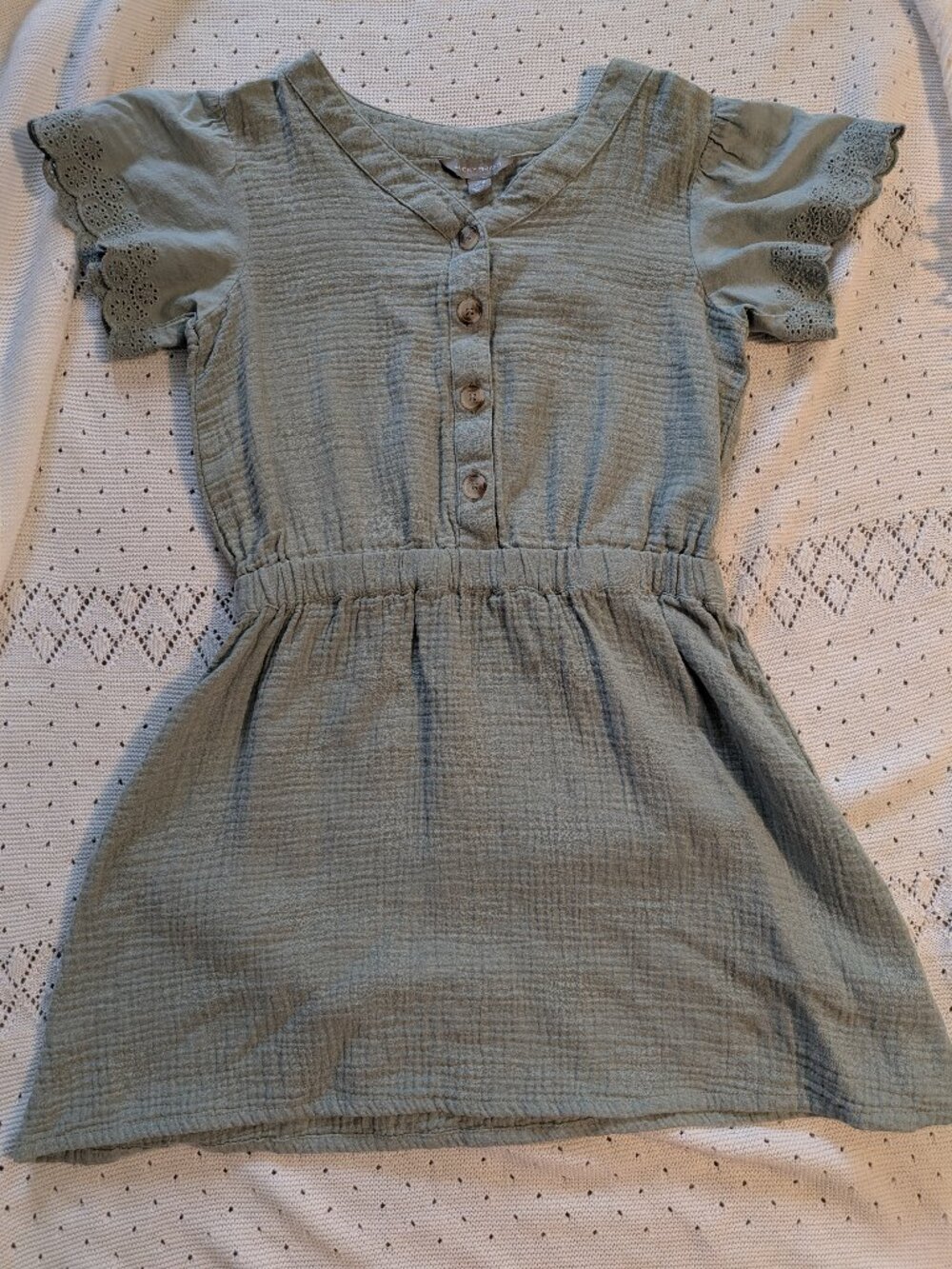 100% Cotton Dress Lace Detail on sleeves size 8/10 green